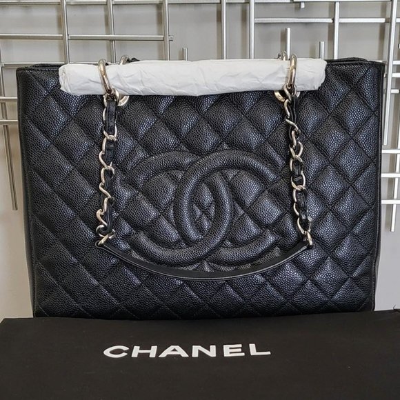 NEW CHANEL Black Caviar GST - Picture 1 of 15